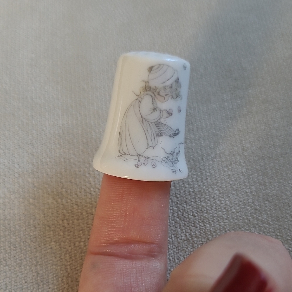 Porcelain Thimble with Child Illustration